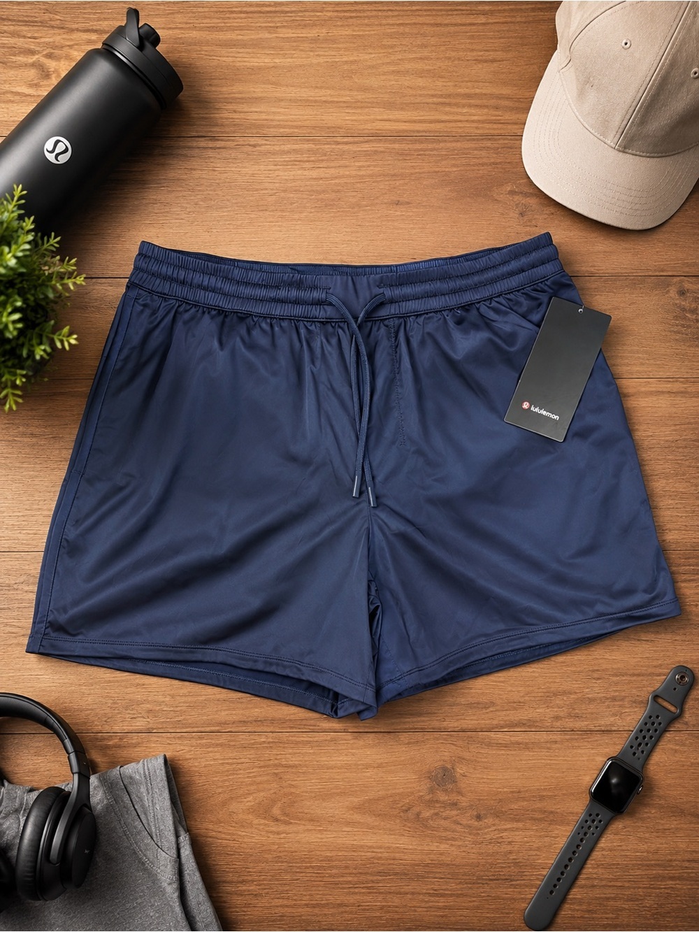 lululemon Stretch Satin Nylon Short 5” XL NWT